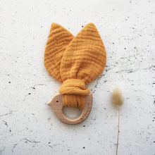 Load image into Gallery viewer, Muslin Birdy teether - Saffron