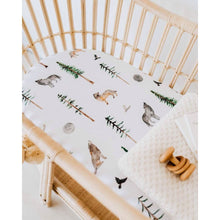 Load image into Gallery viewer, Bassinet sheet &amp; change pad cover - Alpha - Aidenandava