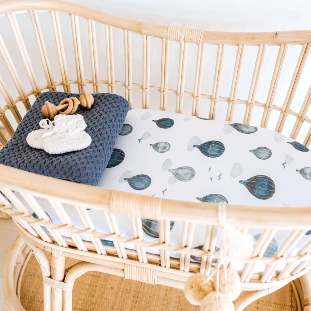 Bassinet sheet & change pad cover - Cloud chaser - Aidenandava