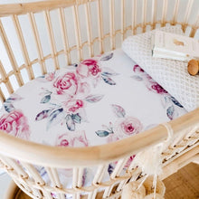 Load image into Gallery viewer, Bassinet sheet &amp; change pad cover - Lilac skies - Aidenandava