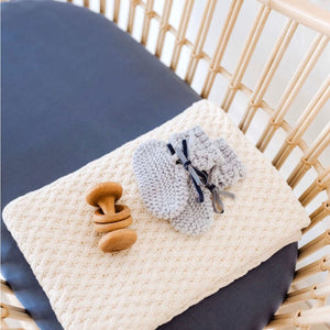 Bassinet sheet & change pad cover - Reign - Aidenandava