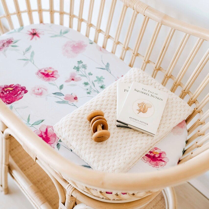 Bassinet sheet & change pad cover - Wanderlust - Aidenandava