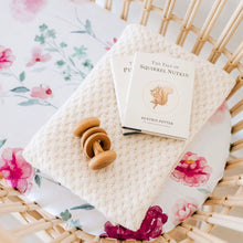 Load image into Gallery viewer, Bassinet sheet &amp; change pad cover - Wanderlust - Aidenandava