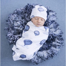 Load image into Gallery viewer, Cloud Chaser snuggle swaddle &amp; beanie set - Aidenandava