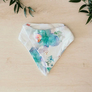 Dribble Bib - Sweet Petal - Aidenandava