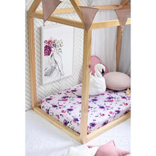 Load image into Gallery viewer, Floral Kiss fitted cot sheet - Aidenandava