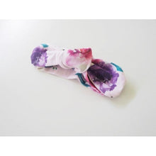 Load image into Gallery viewer, Floral Kiss Topknot headband - Aidenandava
