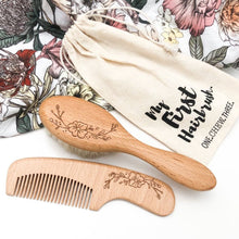 Load image into Gallery viewer, Hairbrush &amp; Comb Set - Vintage Floral