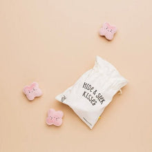 Load image into Gallery viewer, Hide &amp; Seek Kisses