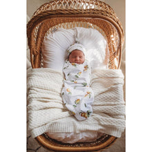 Load image into Gallery viewer, Lemon snuggle swaddle &amp; beanie set - Aidenandava