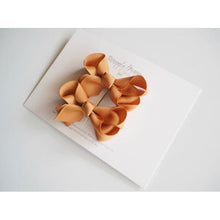 Load image into Gallery viewer, Mustard bow clip - Small pair - Aidenandava