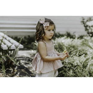 Nude bow clip - Medium - Aidenandava