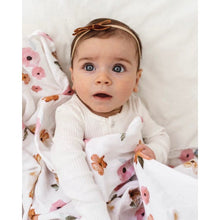Load image into Gallery viewer, Toffee petite velvet bow - Aidenandava