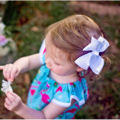 White bow clip - Medium - Aidenandava