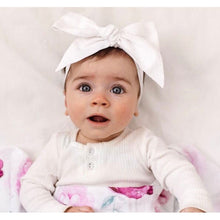 Load image into Gallery viewer, White Linen bow headband wrap - Aidenandava